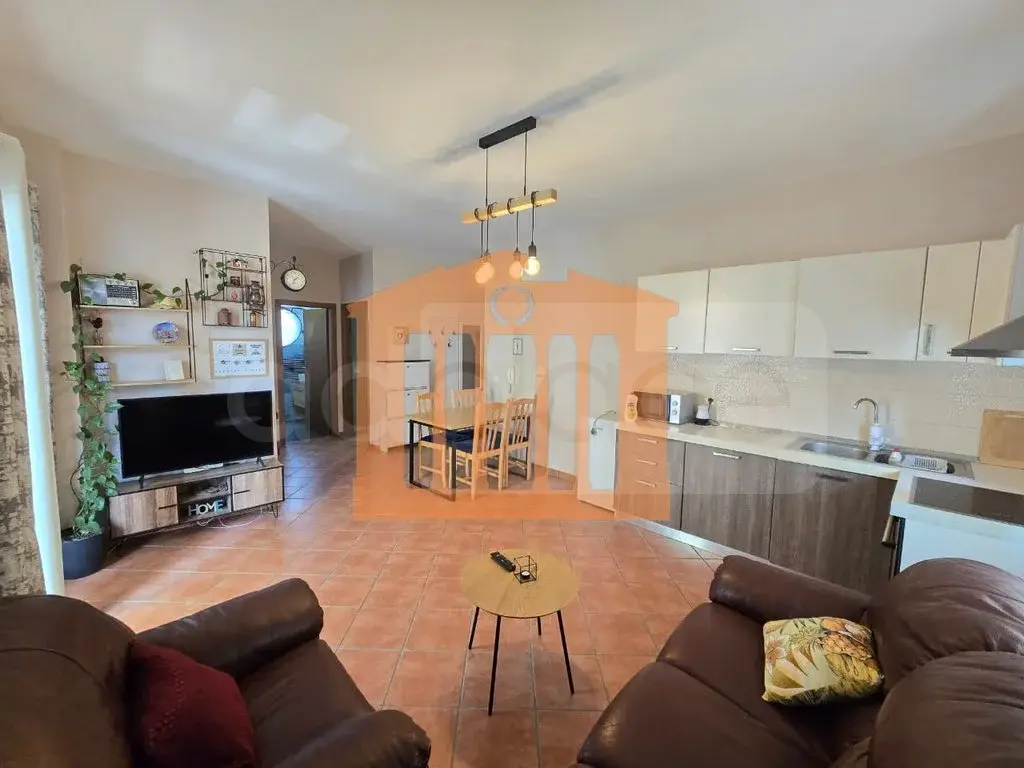 Apartament 1+2 dhoma 72 m² 2 kati