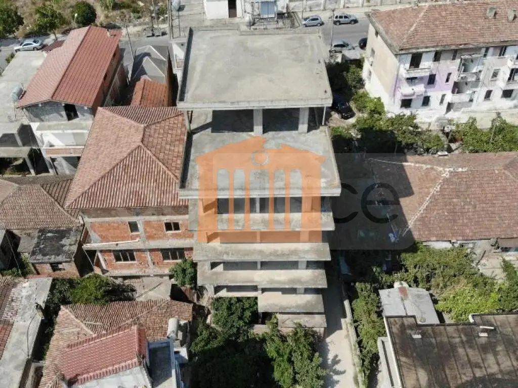 Pasuri të palujtshme komerciale 792 m²