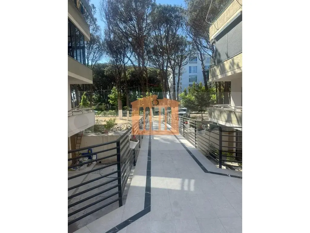 Apartament 1+1 dhoma 65 m² 4 kati