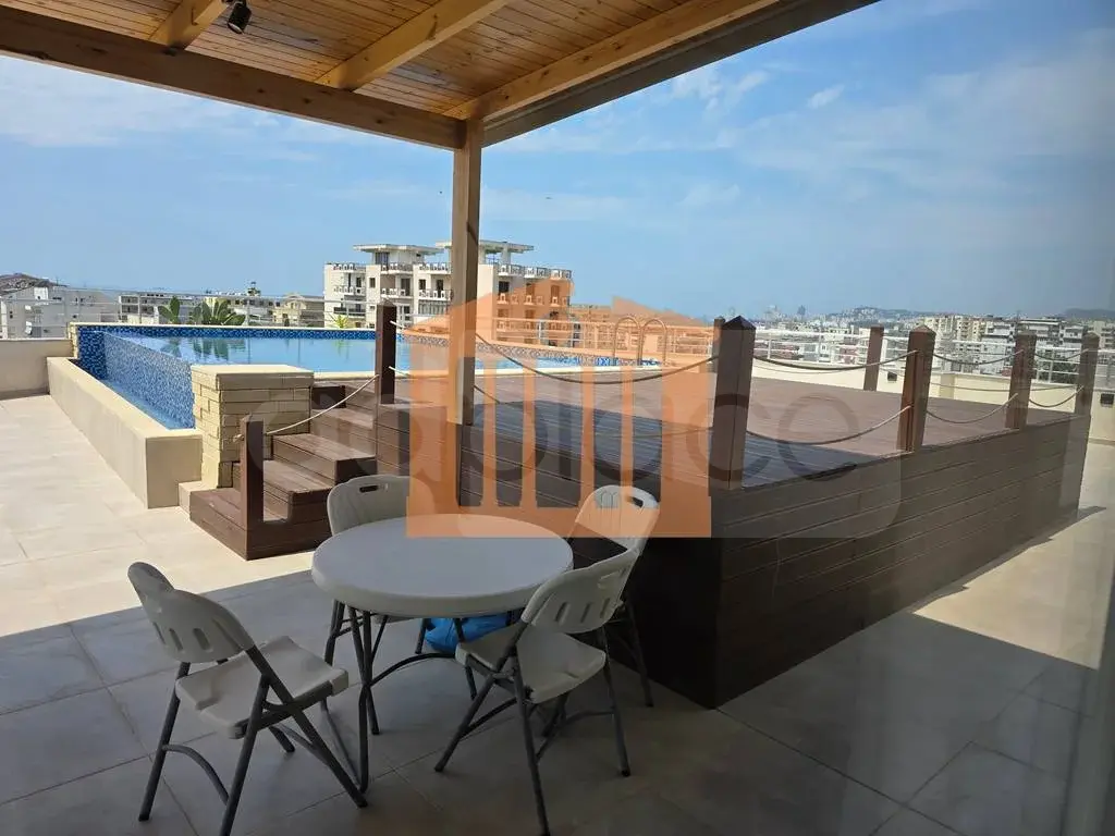 Apartament 1+3 dhoma 121 m² 8 kati