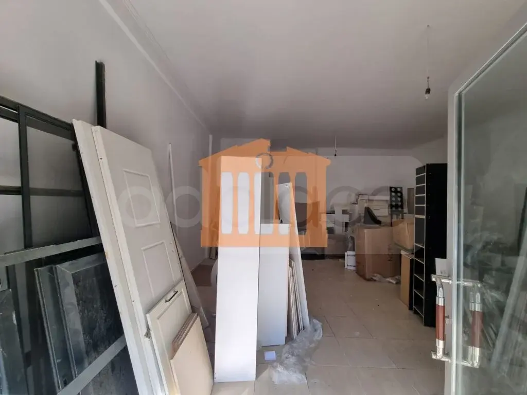 Pasuri të palujtshme komerciale 54 m² 1 kati