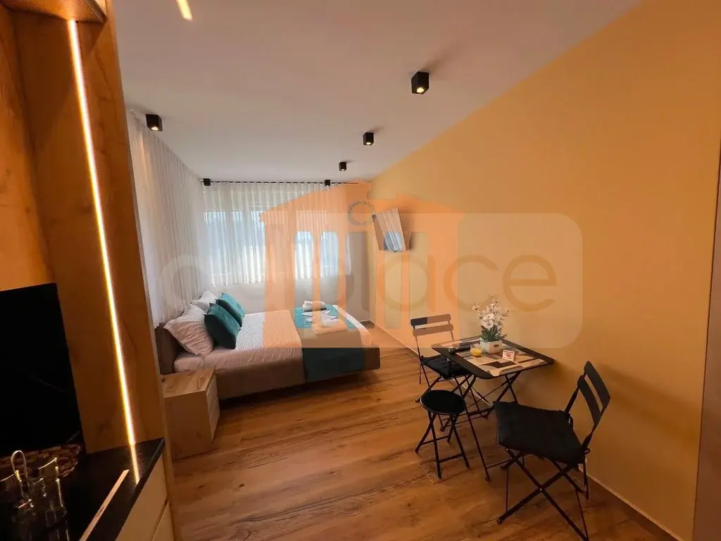 Pasuri të palujtshme komerciale 139 m² 5 kati