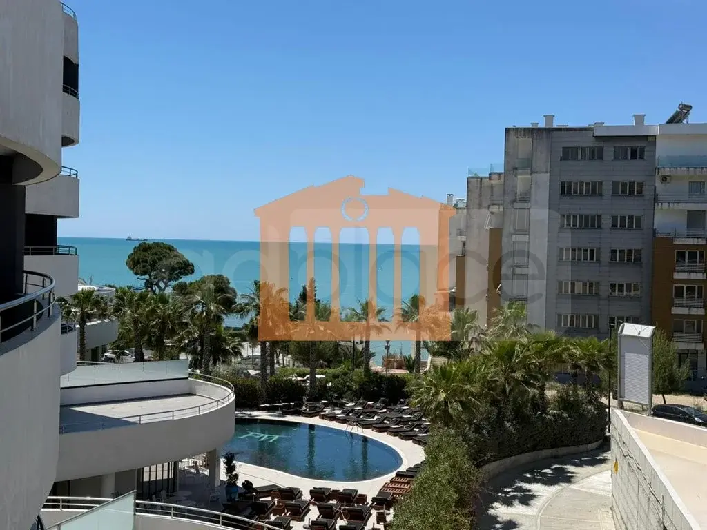 Apartament 1+2 dhoma 122 m² 3 kati