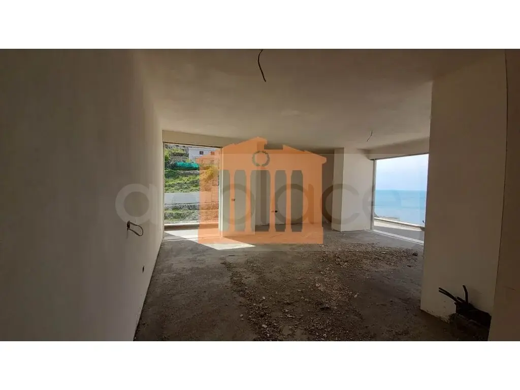 Apartament 1+2 dhoma 114 m² 2 kati