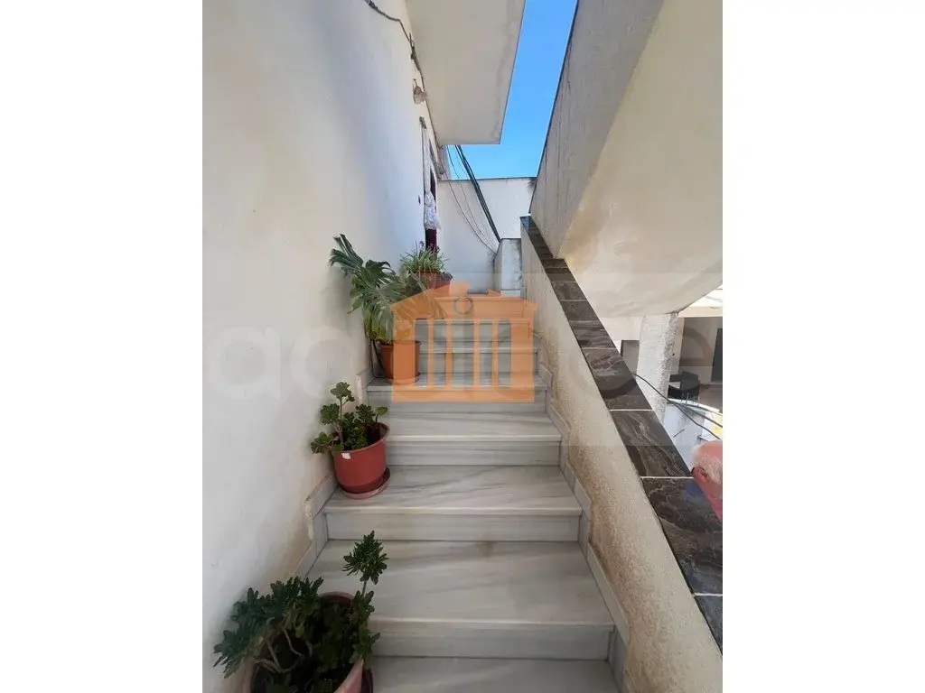 Vilë 314 m²