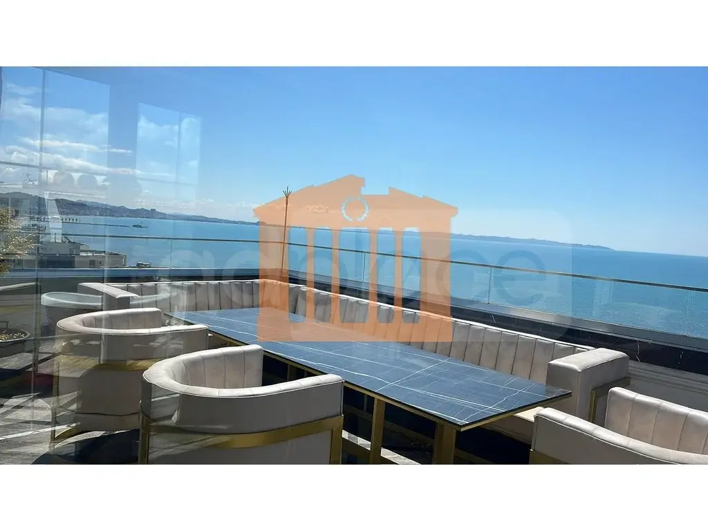 Apartament 1+4 dhoma 177 m² 10 kati