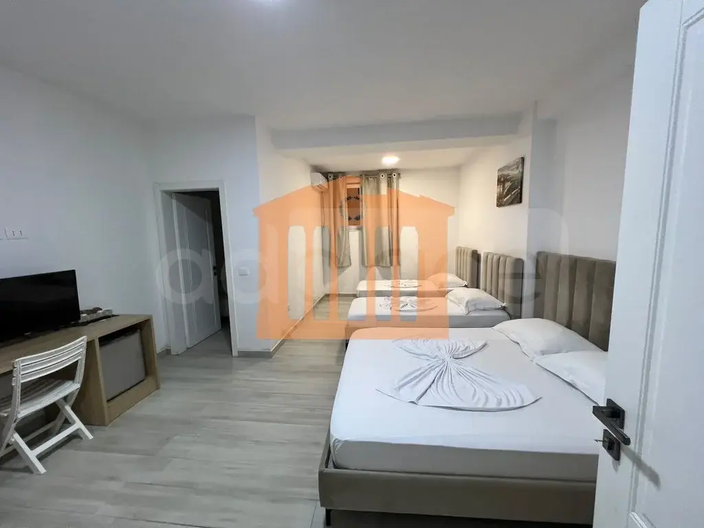 Pasuri të palujtshme komerciale 300 m²