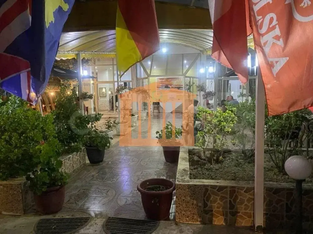 Pasuri të palujtshme komerciale 1000 m² 6 kati
