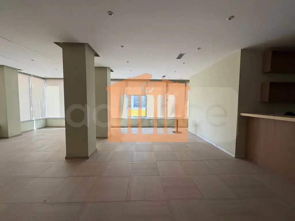 Pasuri të palujtshme komerciale 112 m² 1 kati
