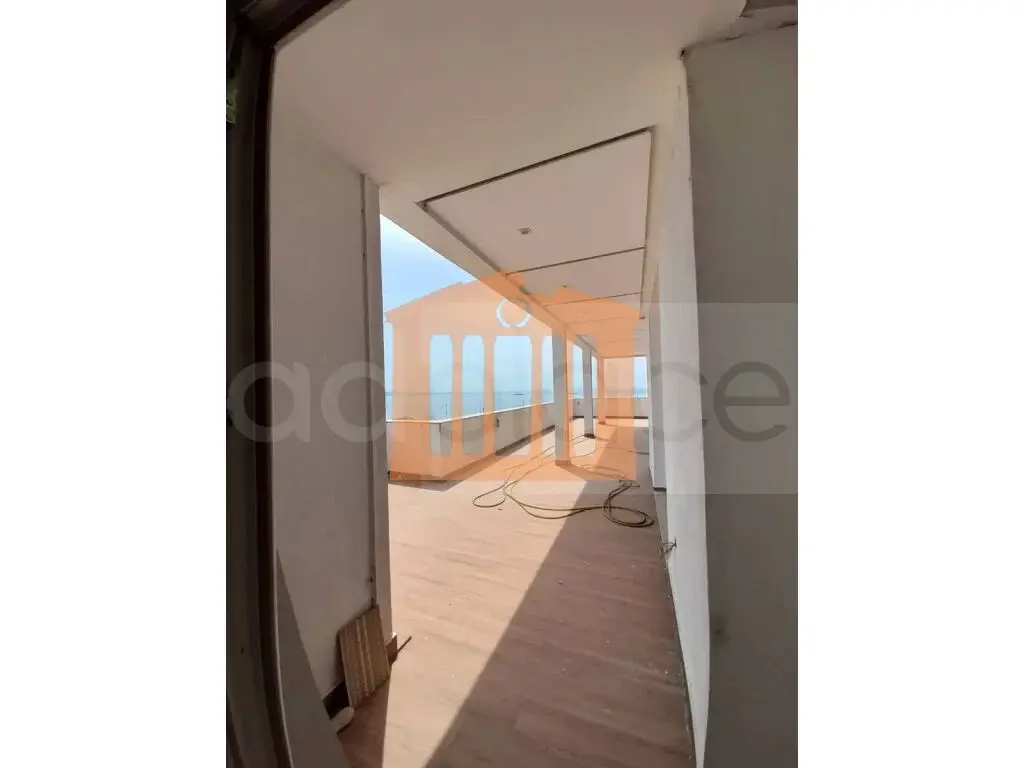 Apartament 1+2 dhoma 280 m² 8 kati