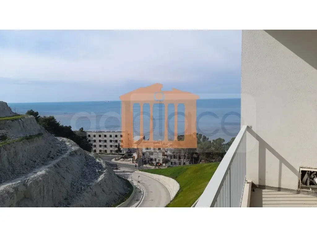 Apartament 1+2 dhoma 114 m² 2 kati