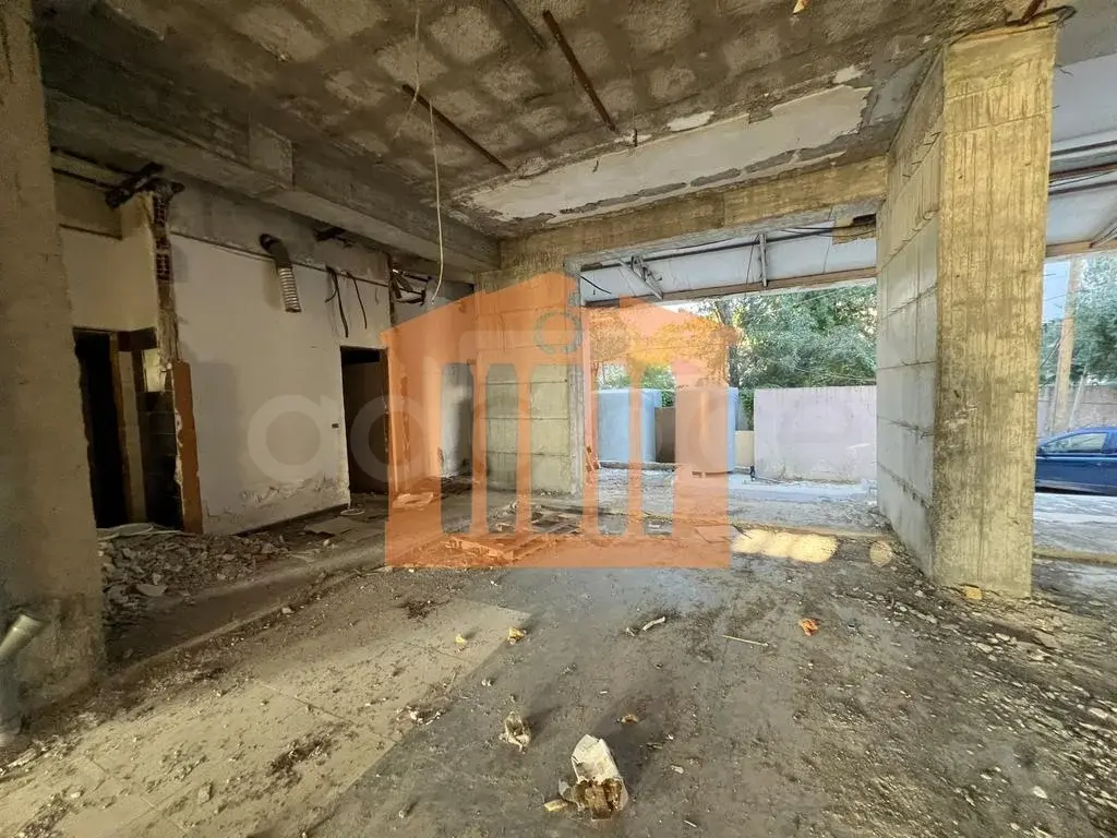 Pasuri të palujtshme komerciale 400 m²