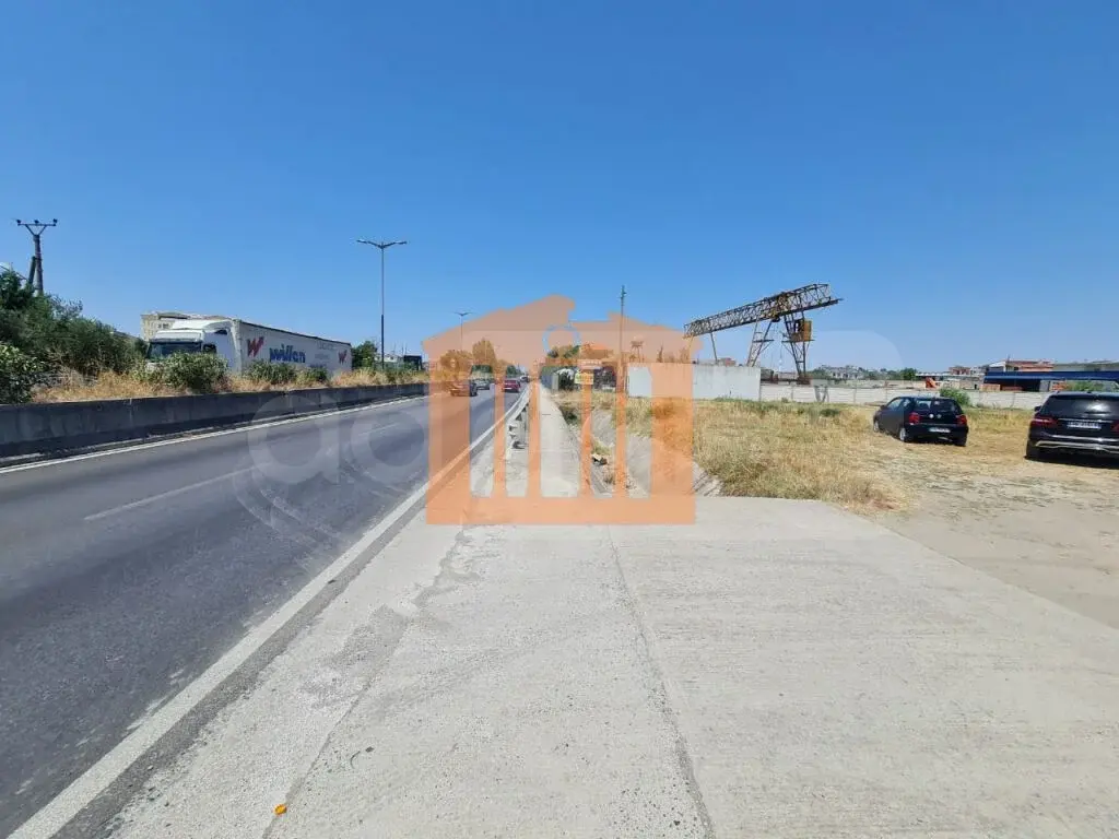 Parcela toke 1599 m²