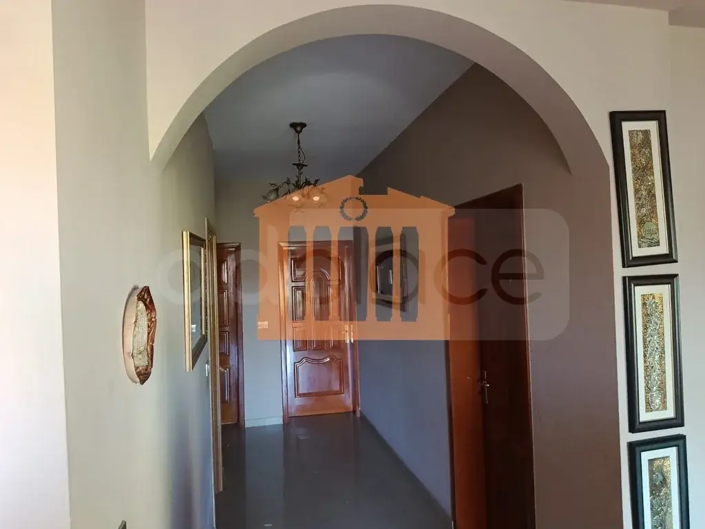Vilë 210 m² 2 kati