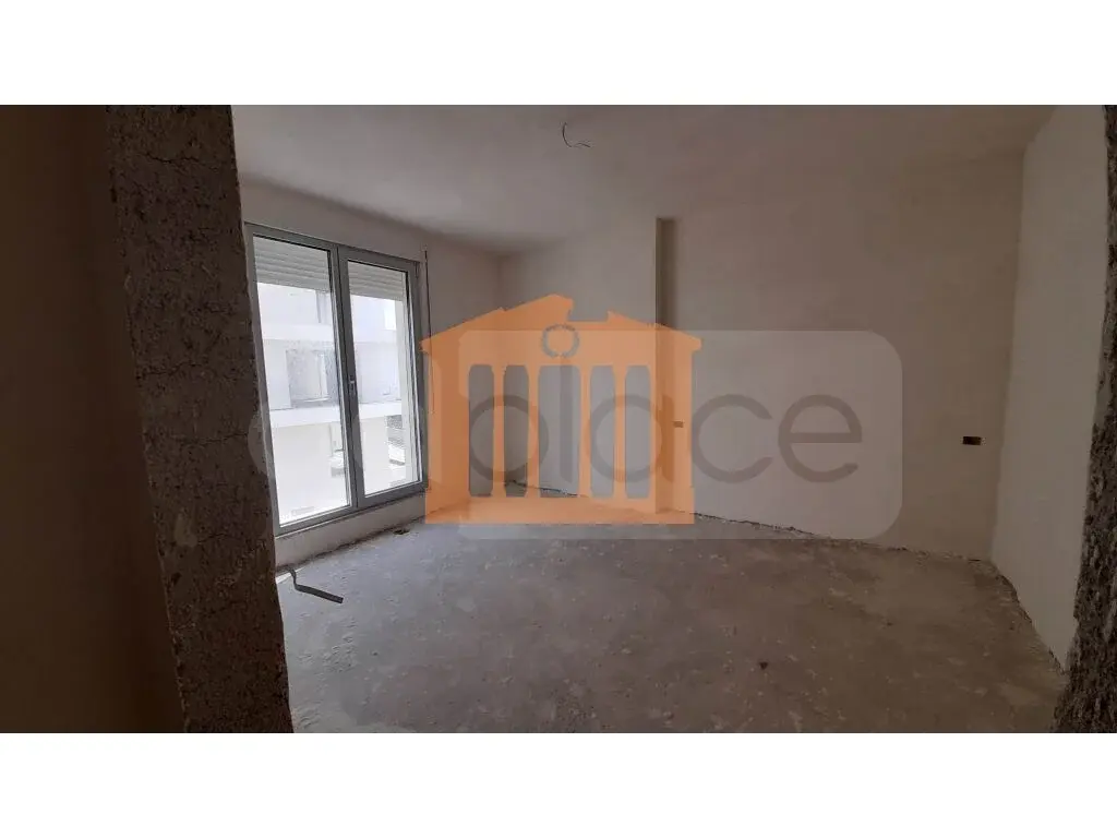 Apartament 1+2 dhoma 114 m² 2 kati