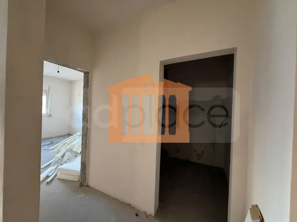 Apartment 1+3 rooms 118 m² 1 floor