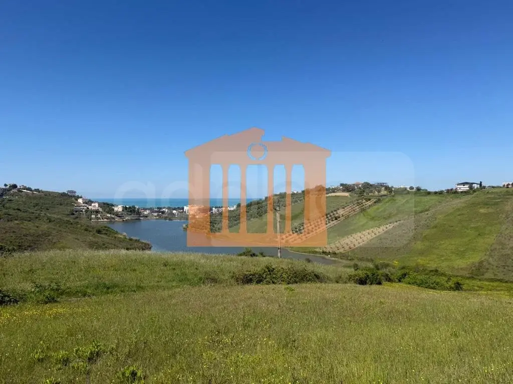 Parcela toke 5200 m²
