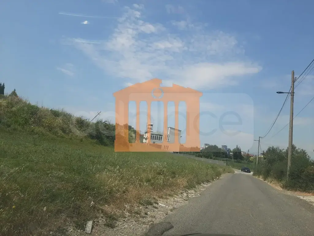 Land plot 1856 m²