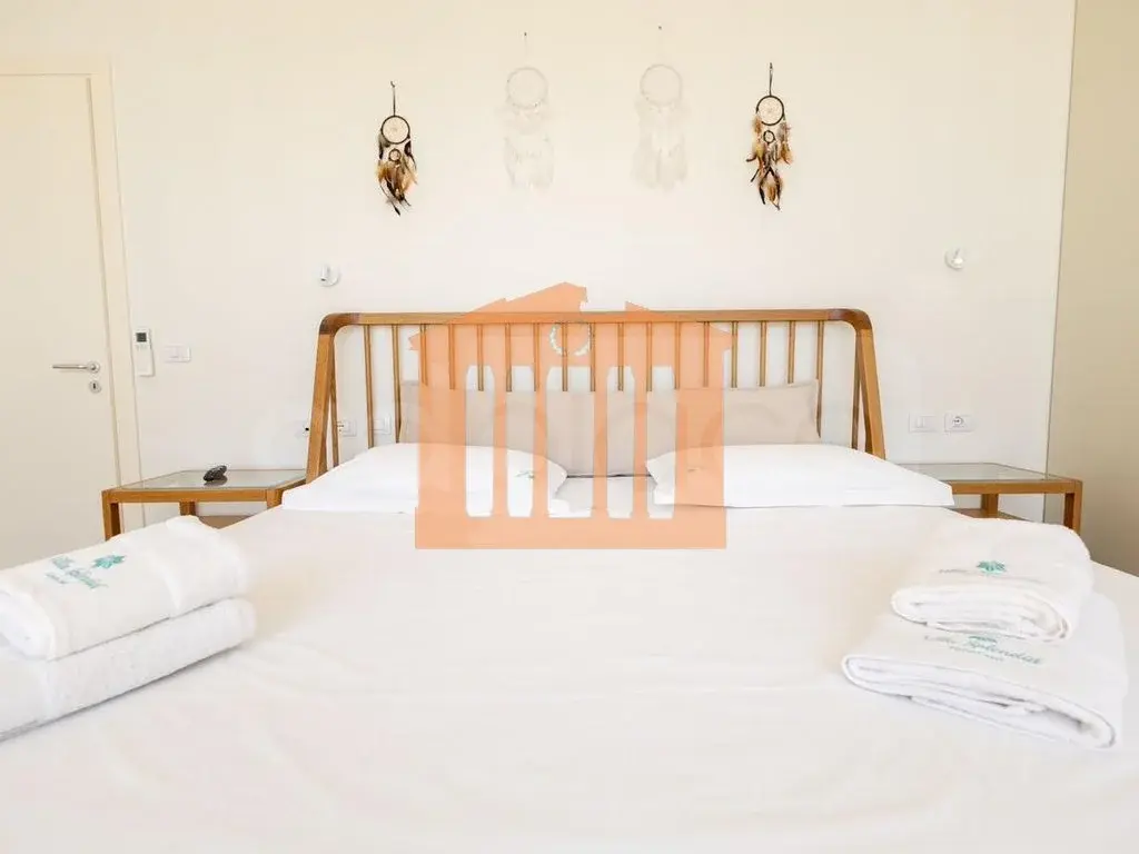 Vilë 150 m²