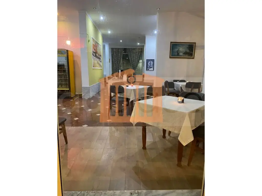 Pasuri të palujtshme komerciale 1000 m² 6 kati