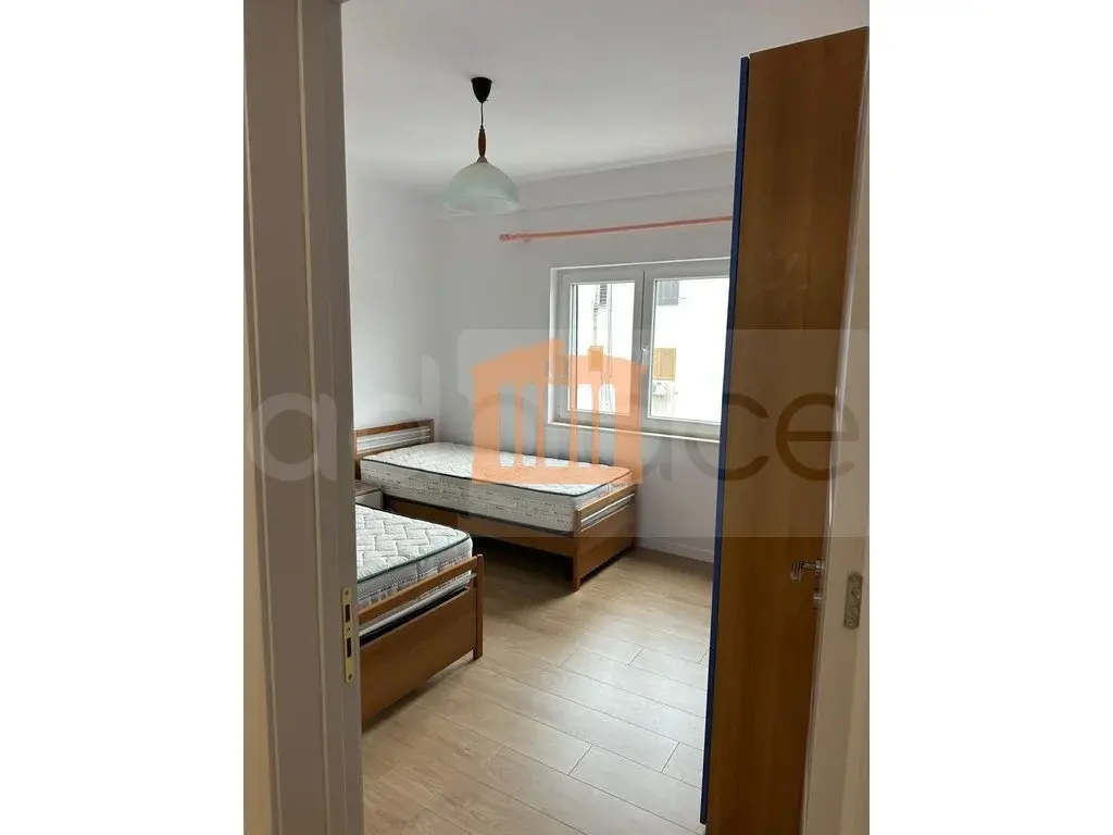 Apartament 1+2 dhoma 110 m² 4 kati