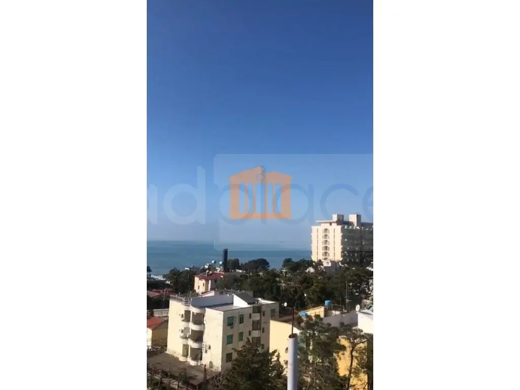 Apartament 1+3 dhoma 166 m² 3 kati