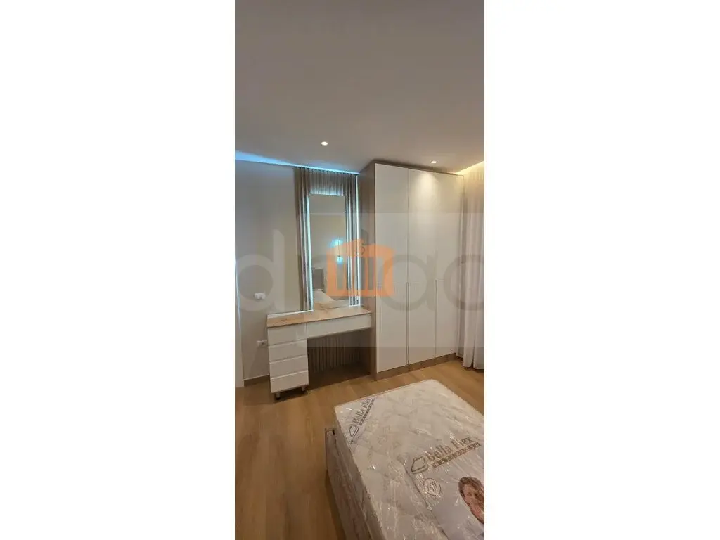 Apartament 1+2 dhoma 87 m² 4 kati