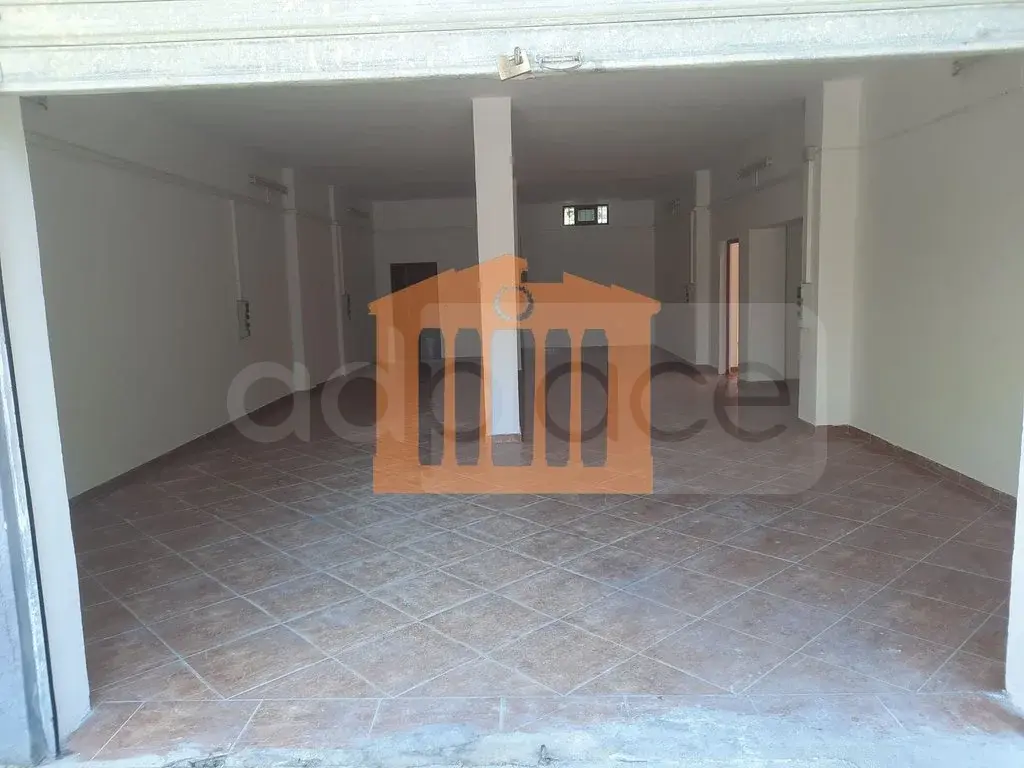 Vilë 585 m² 1 kati