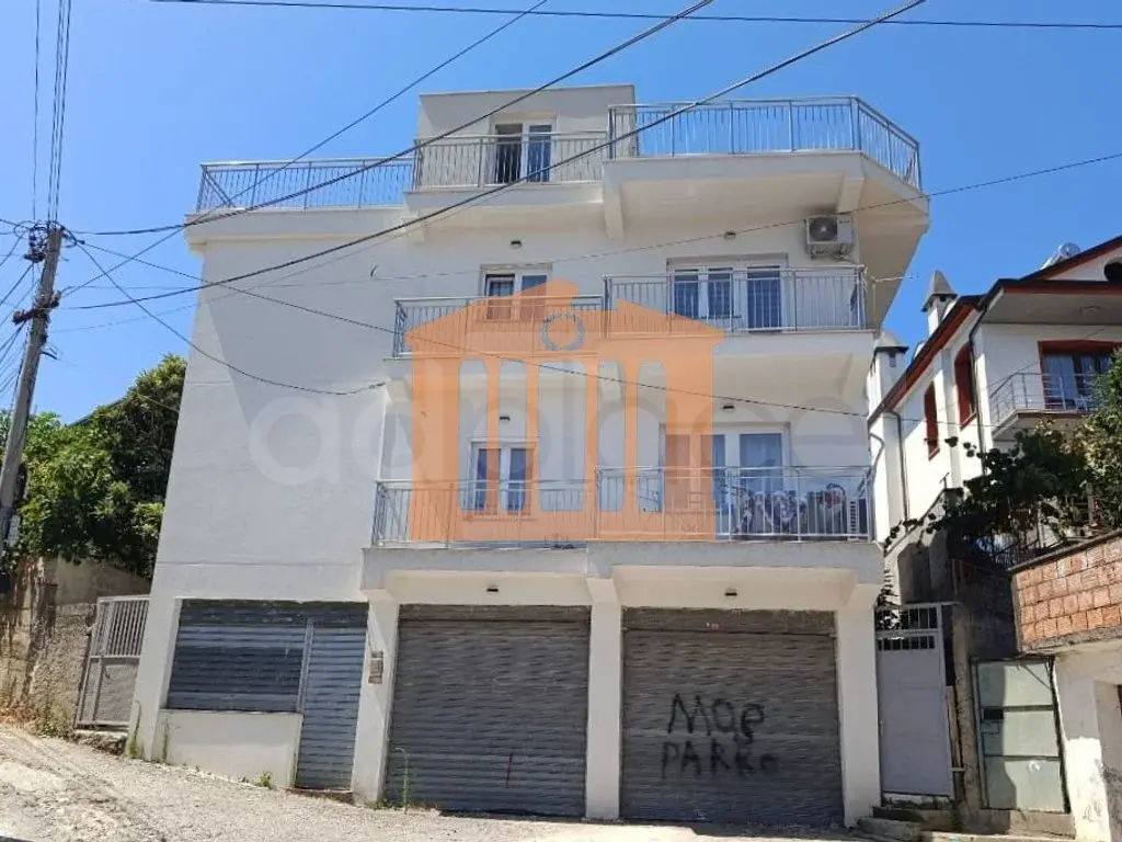 Vilë 290 m² 1, 2, 3 kati