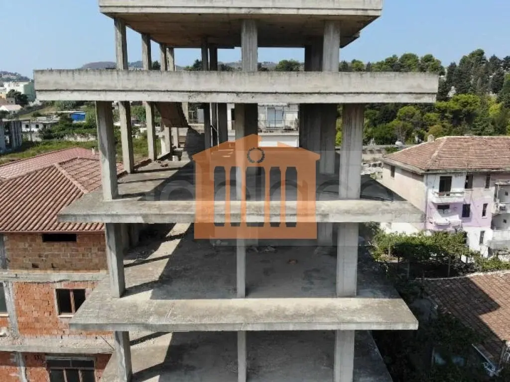 Pasuri të palujtshme komerciale 792 m²