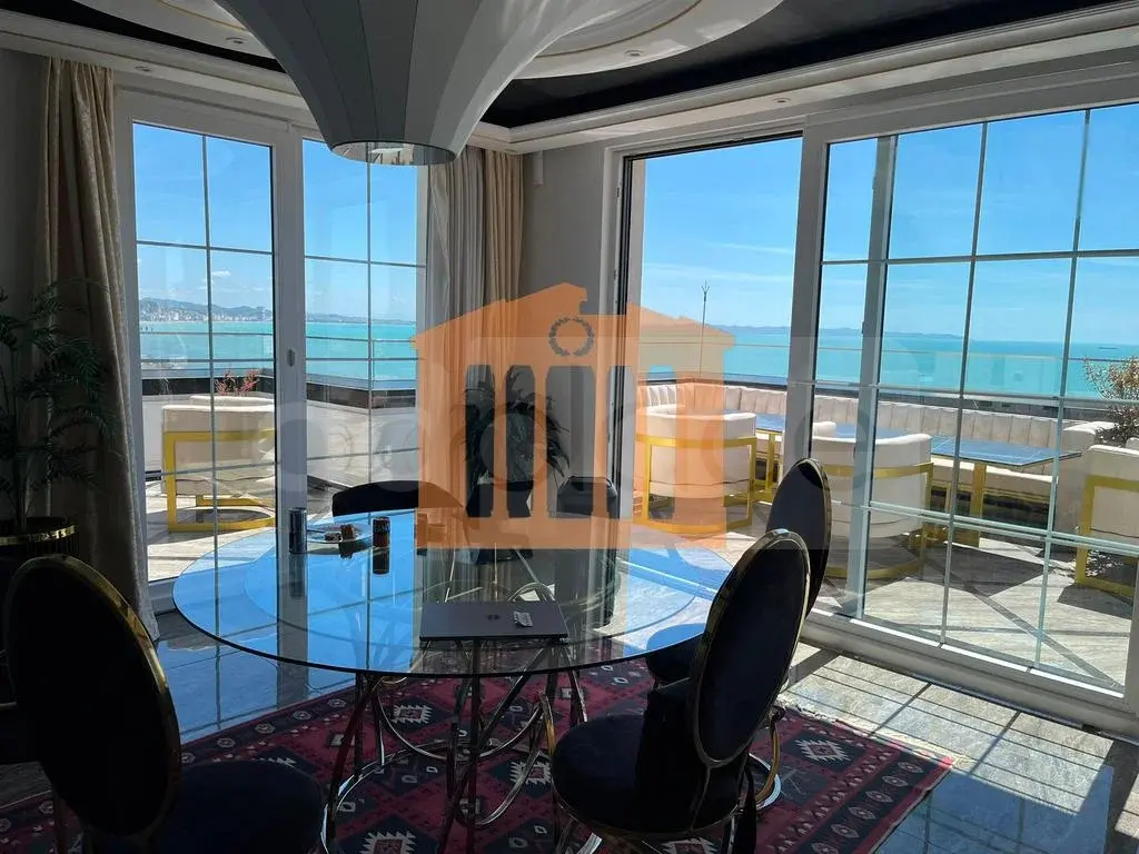 Apartament 1+4 dhoma 177 m² 10 kati