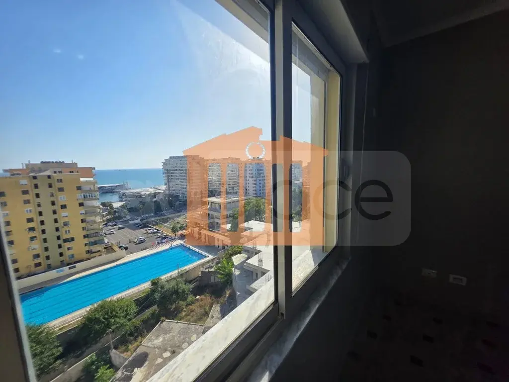 Apartament 1+3 dhoma 148 m² 5 kati