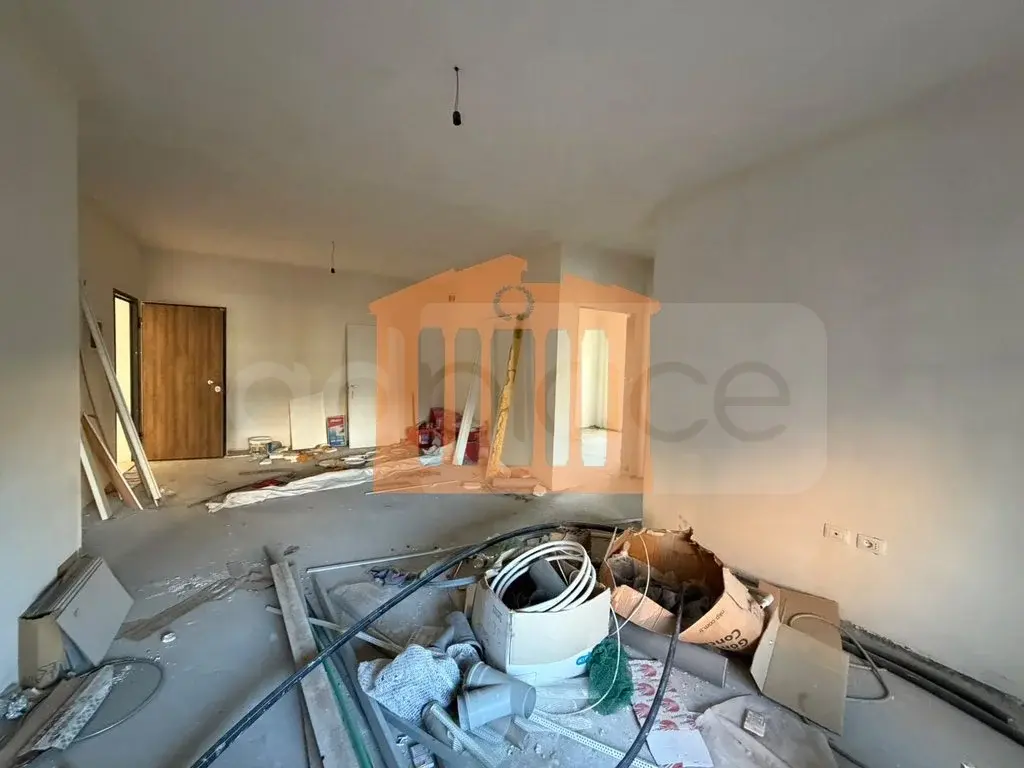 Apartment 1+3 rooms 118 m² 1 floor