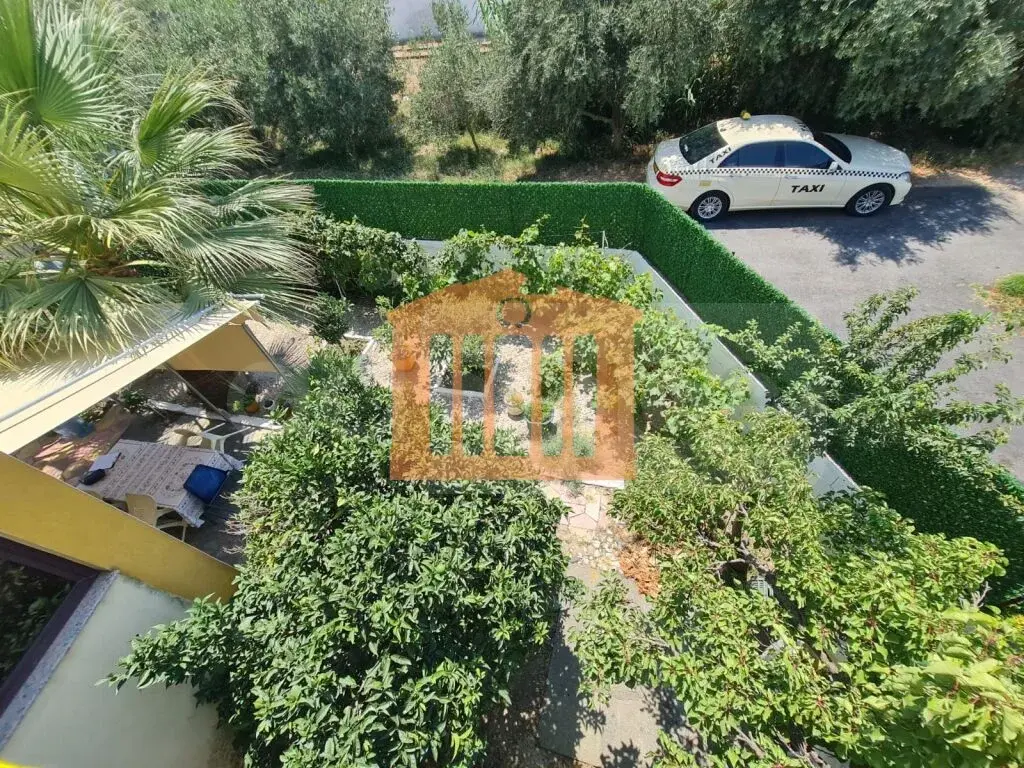 Vilë 246 m² 1 kati