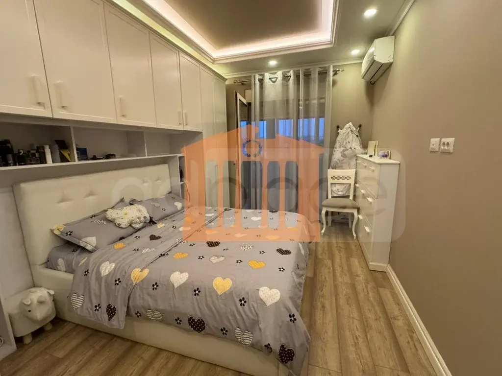 Apartament 1+2 dhoma 92 m² 8 kati