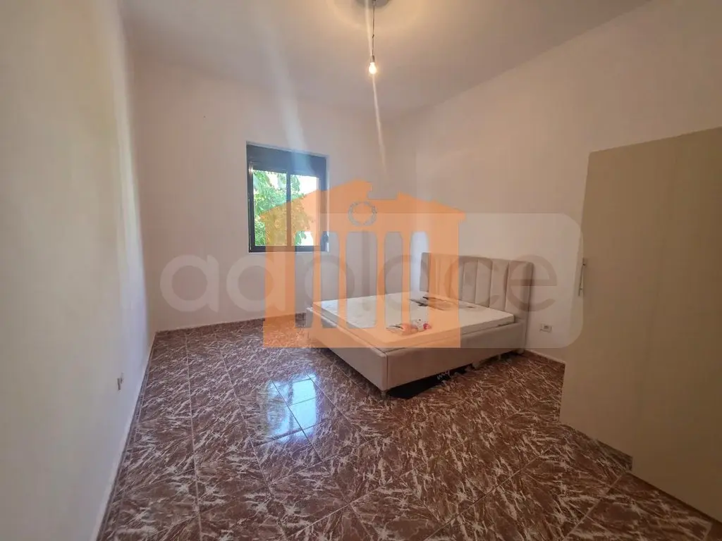 Apartament 1+2 dhoma 80 m² 1 kati