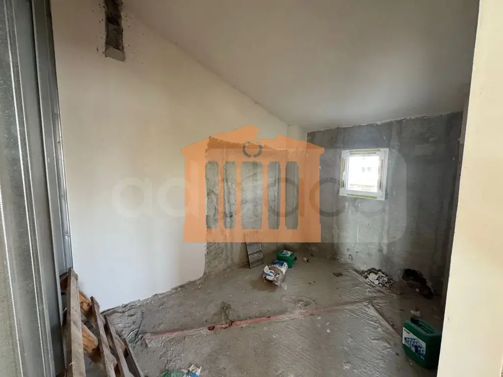 Vilë 847 m² 4 kati