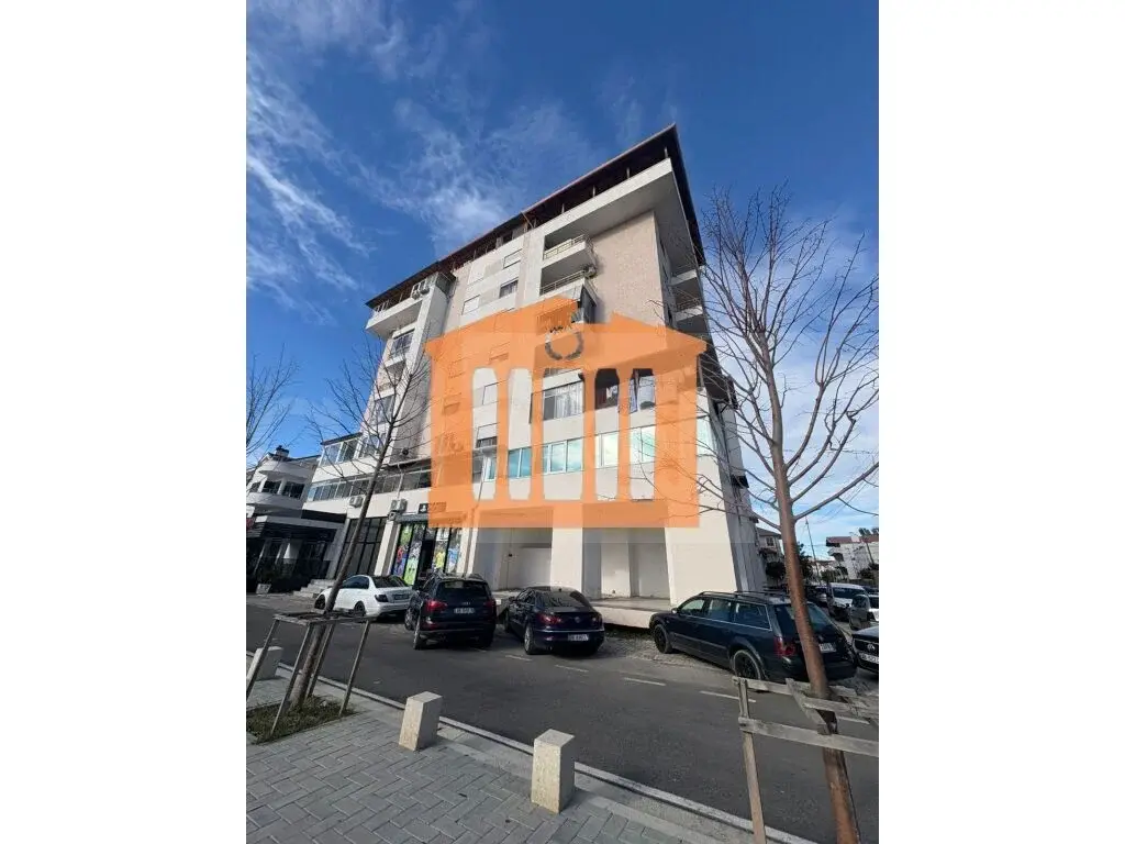 Pasuri të palujtshme komerciale 71 m² 1 kati