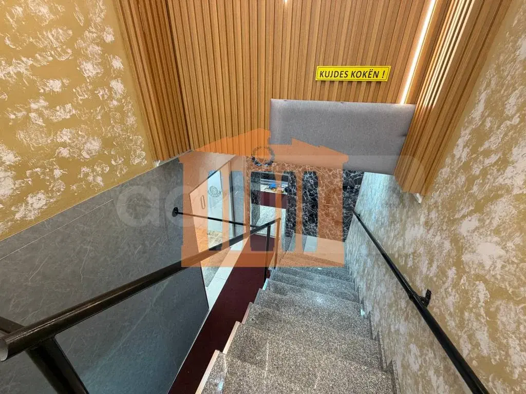 Pasuri të palujtshme komerciale 200 m²