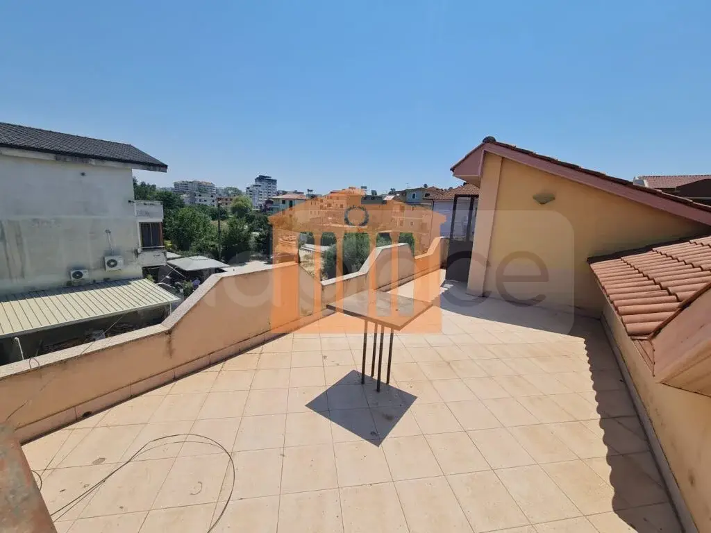 Vilë 246 m² 1 kati