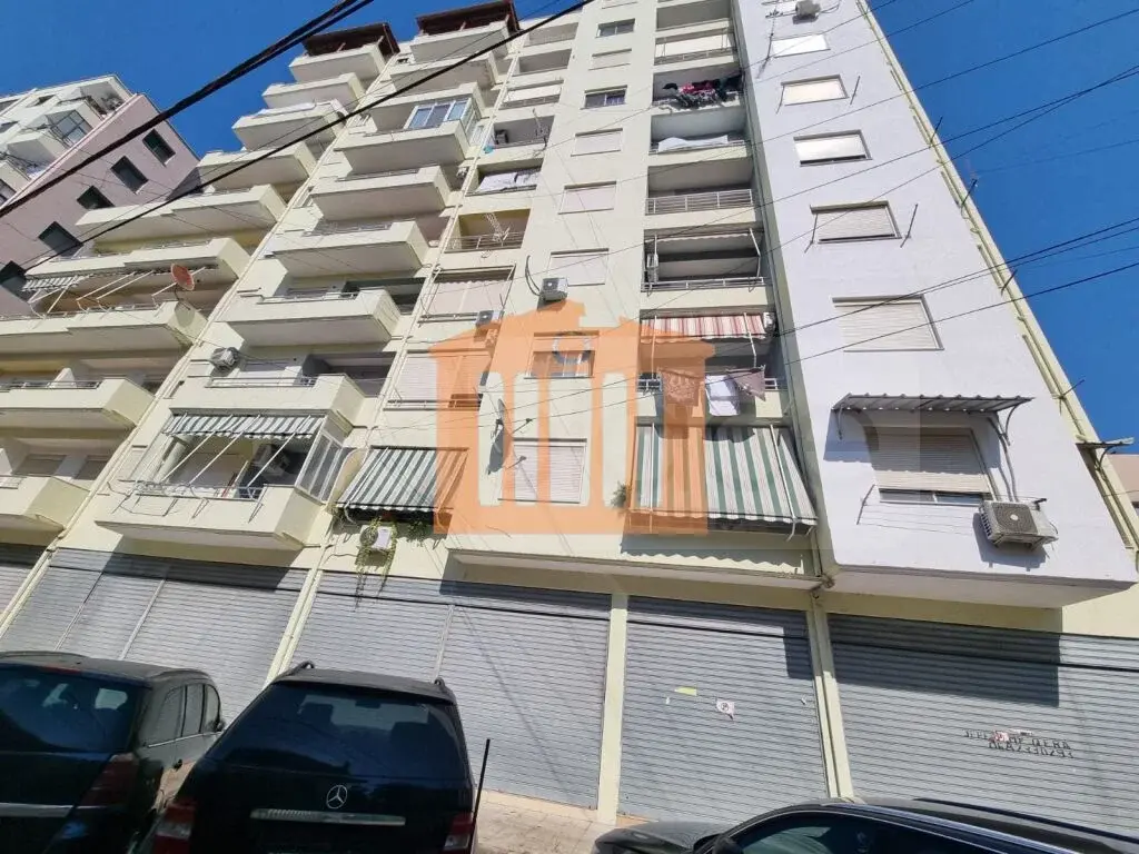 Pasuri të palujtshme komerciale 54 m² 1 kati