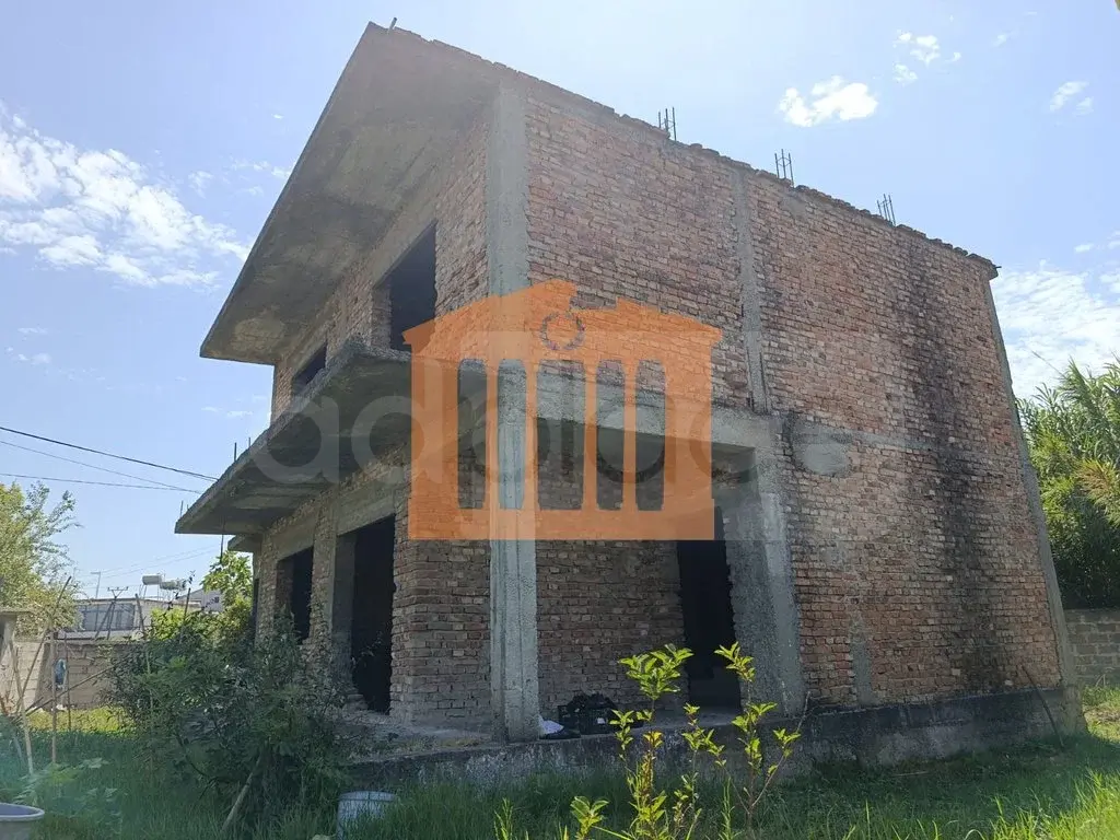 Vilë 200 m²