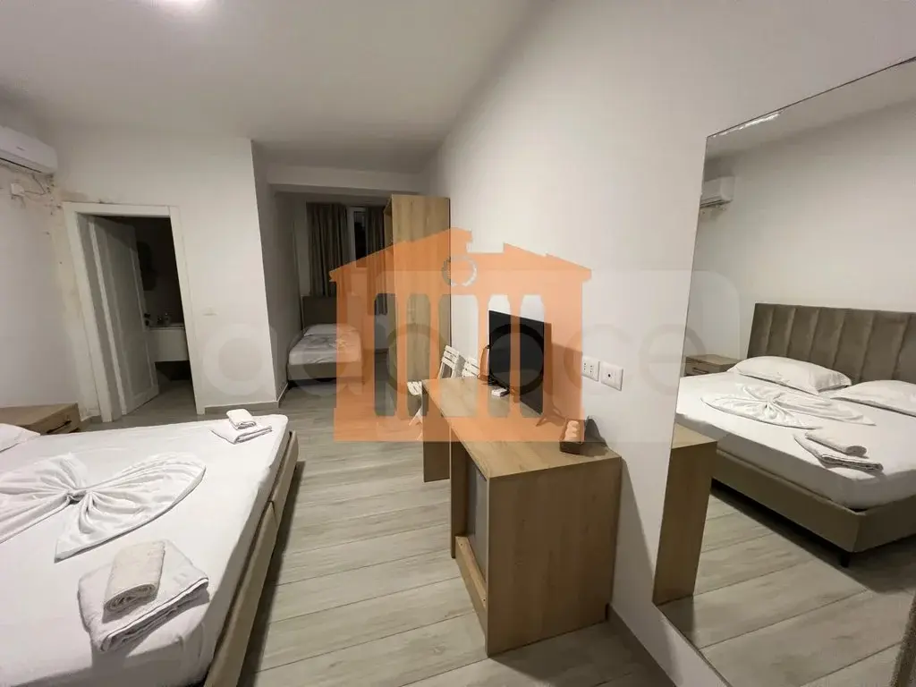 Pasuri të palujtshme komerciale 300 m²