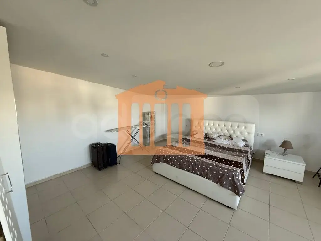 Apartament 1+3 dhoma 74 m² 8 kati