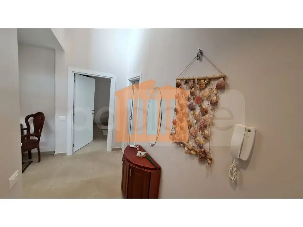Apartament 1+3 dhoma 121 m² 8 kati