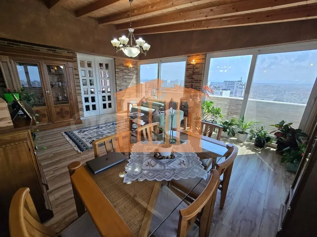 Apartament 1+2 dhoma 202 m² 10 kati