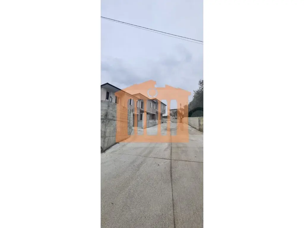 Parcela toke 8000 m²