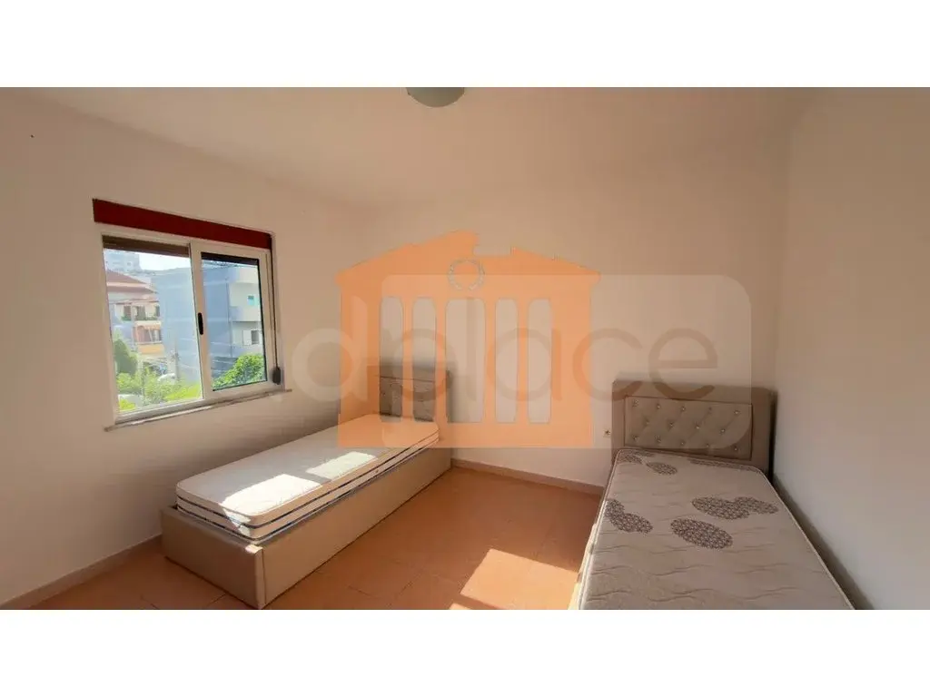 Apartament 1+2 dhoma 92 m² 3 kati