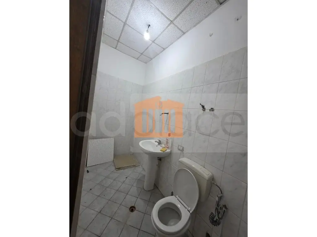 Pasuri të palujtshme komerciale 32 m² 1 kati