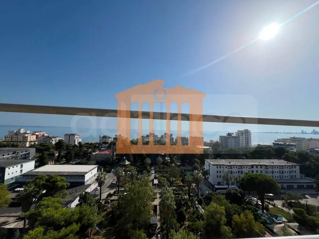 Apartament 1+1 dhoma 68 m² 10 kati